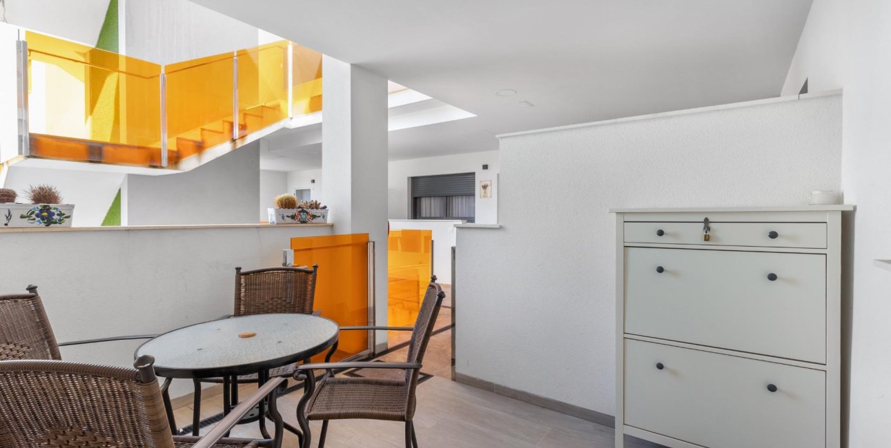 Resale - Apartment / flat -
Torrevieja - Frutales - Rosaleda