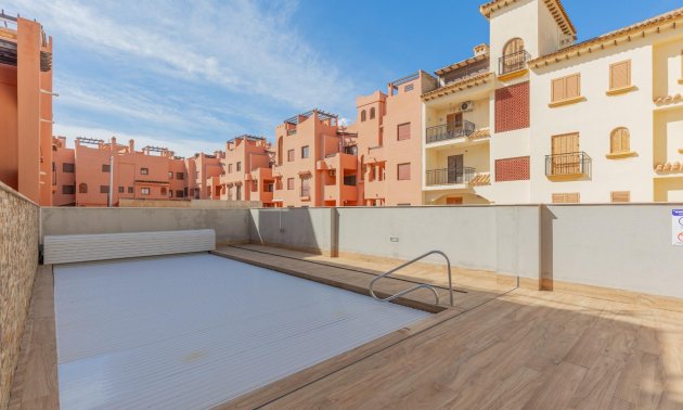Resale - Apartment / flat -
Torrevieja - Frutales - Rosaleda