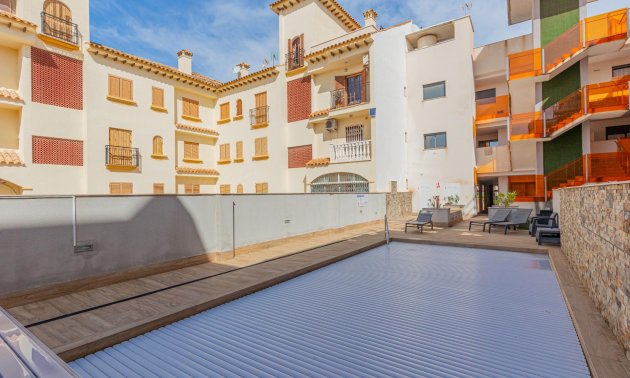 Resale - Apartment / flat -
Torrevieja - Frutales - Rosaleda