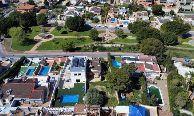 Resale - Villa -
Torrevieja - Los Balcones - Los Altos del Edén