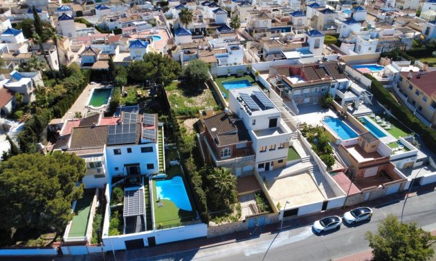 Resale - Villa -
Torrevieja - Los Balcones - Los Altos del Edén