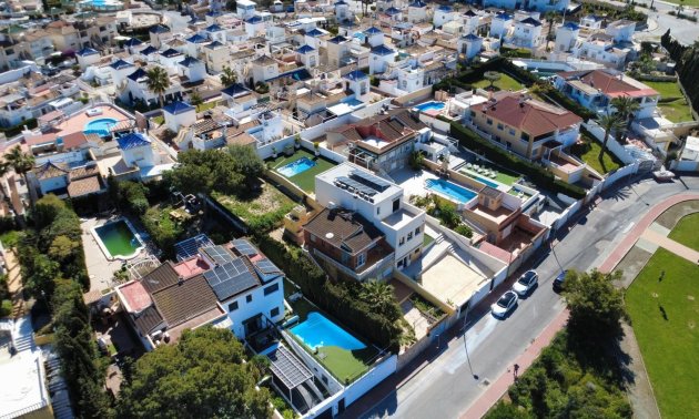 Resale - Villa -
Torrevieja - Los Balcones - Los Altos del Edén