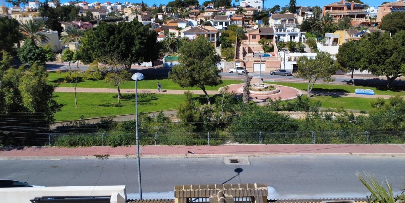 Resale - Villa -
Torrevieja - Los Balcones - Los Altos del Edén