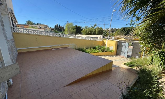 Resale - Villa -
Torrevieja - Los Balcones - Los Altos del Edén