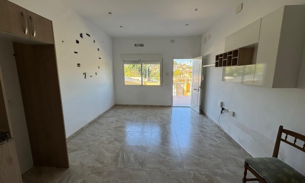 Resale - Villa -
Torrevieja - Los Balcones - Los Altos del Edén