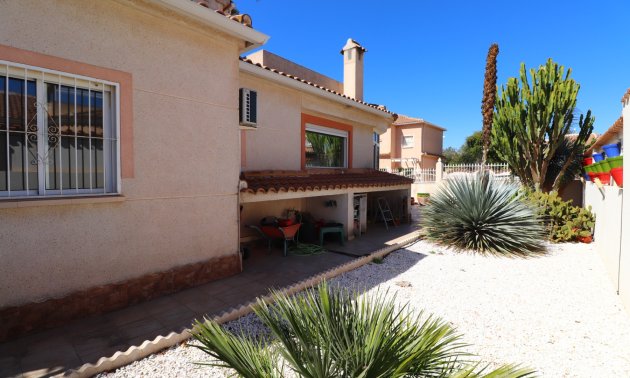 Resale - Villa -
Ciudad Quesada - Atalayas