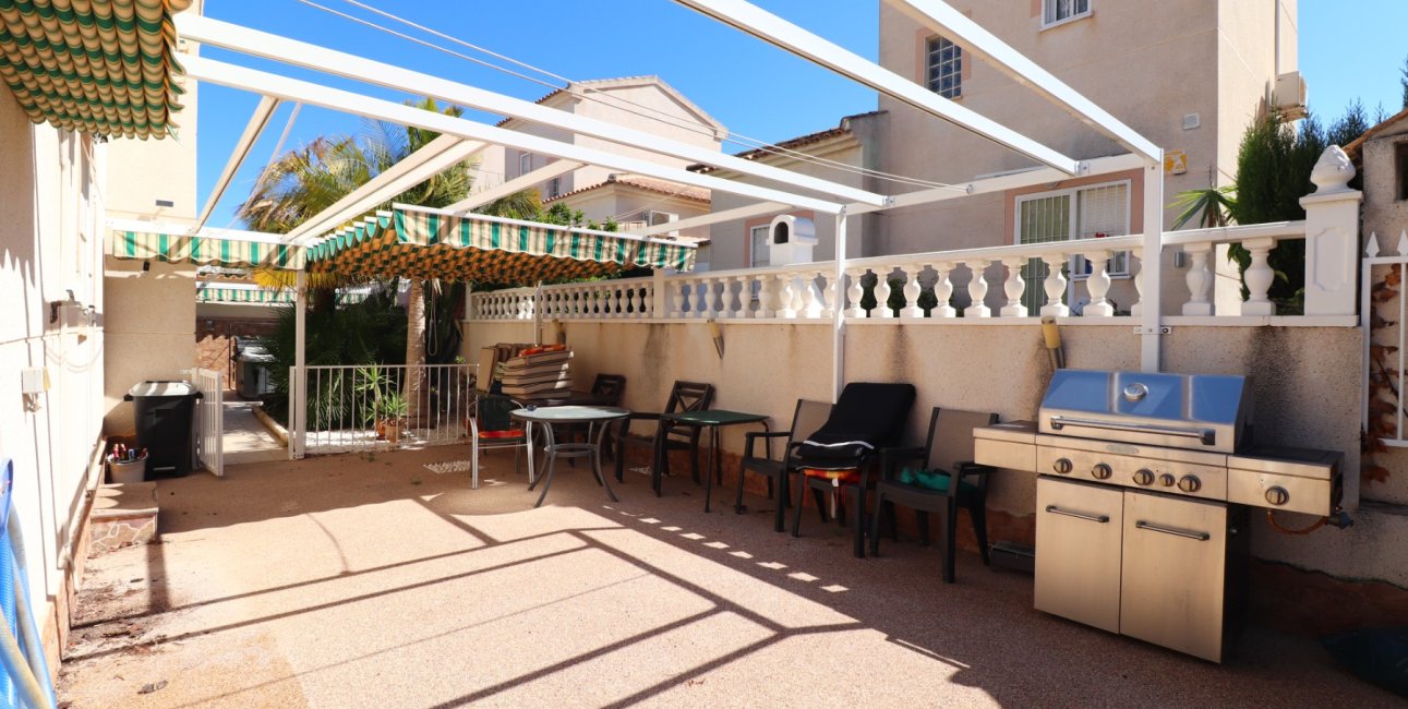 Resale - Villa -
Ciudad Quesada - Atalayas