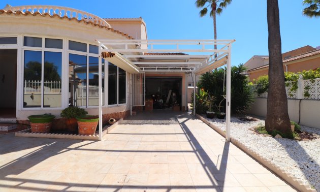 Resale - Villa -
Ciudad Quesada - Atalayas