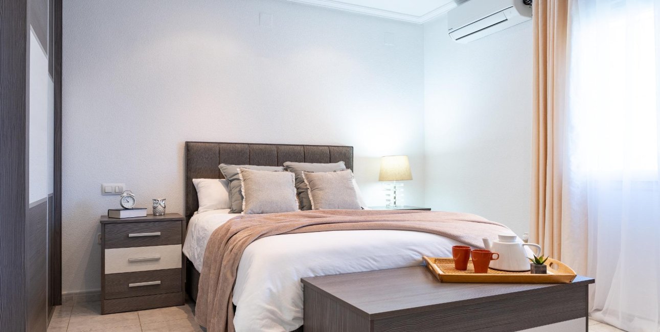 Resale - Villa -
Orihuela Costa - Playa Flamenca