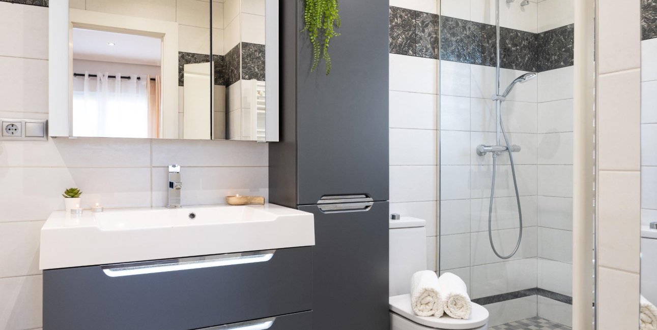 Resale - Villa -
Orihuela Costa - Playa Flamenca