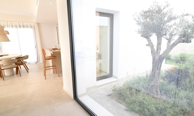 Rynek pierwotny - Willa -
Baños y Mendigo - Altaona Golf