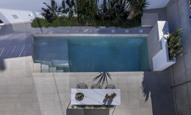 Rynek pierwotny - Willa -
Baños y Mendigo - Altaona Golf