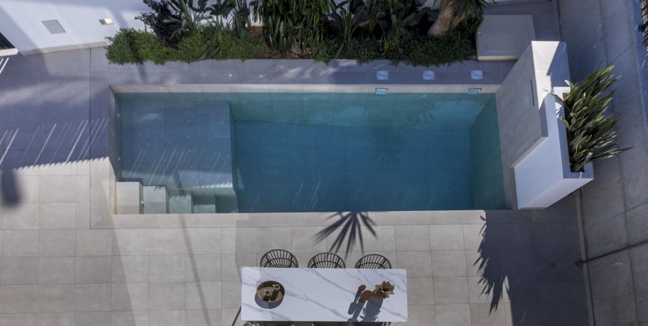 Rynek pierwotny - Willa -
Baños y Mendigo - Altaona Golf