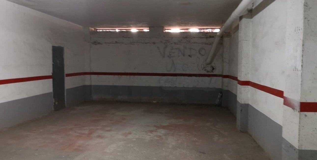 Rynek wtórny - Garaż -
Torrevieja - Playa de los Locos