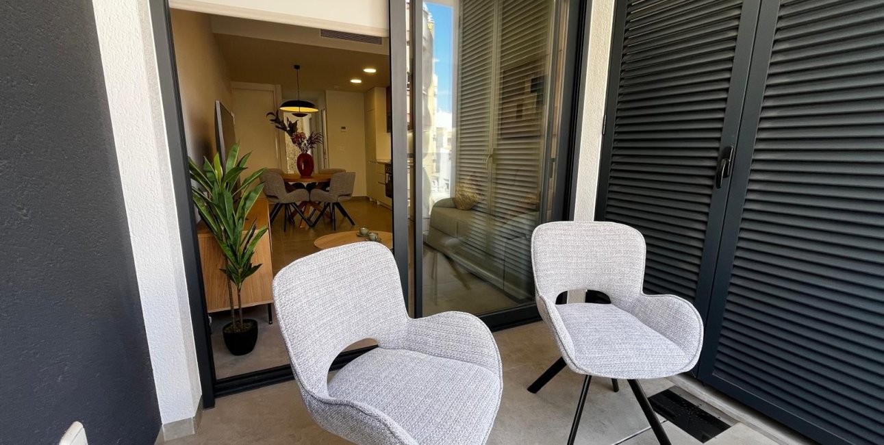 Resale - Apartment / flat -
Torrevieja - Playa de El Cura
