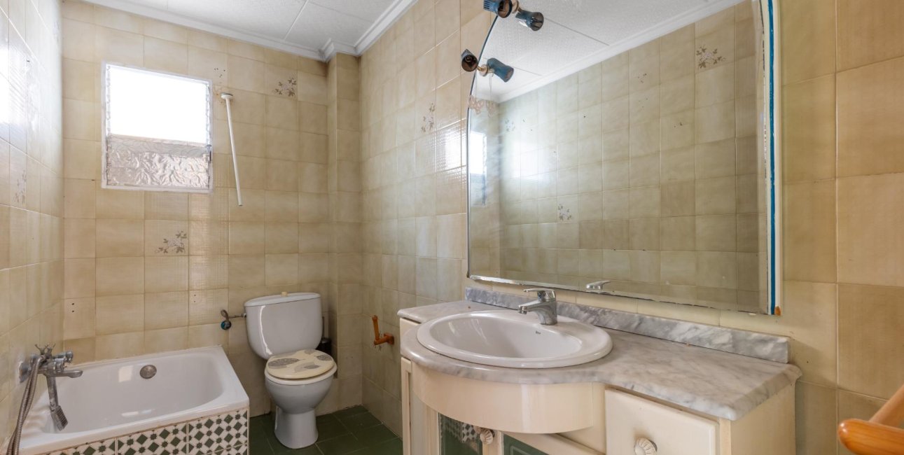 Rynek wtórny - Mieszkanie  -
Torrevieja - Playa del Cura