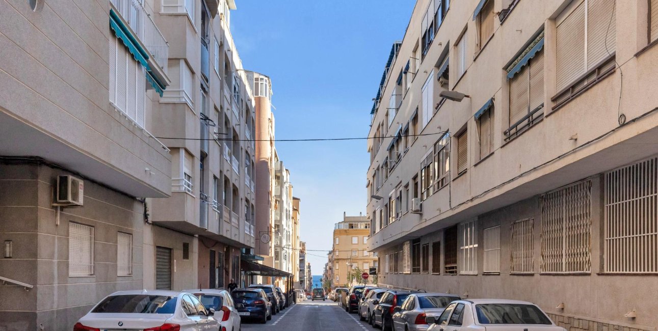 Rynek wtórny - Mieszkanie  -
Torrevieja - Playa del Cura