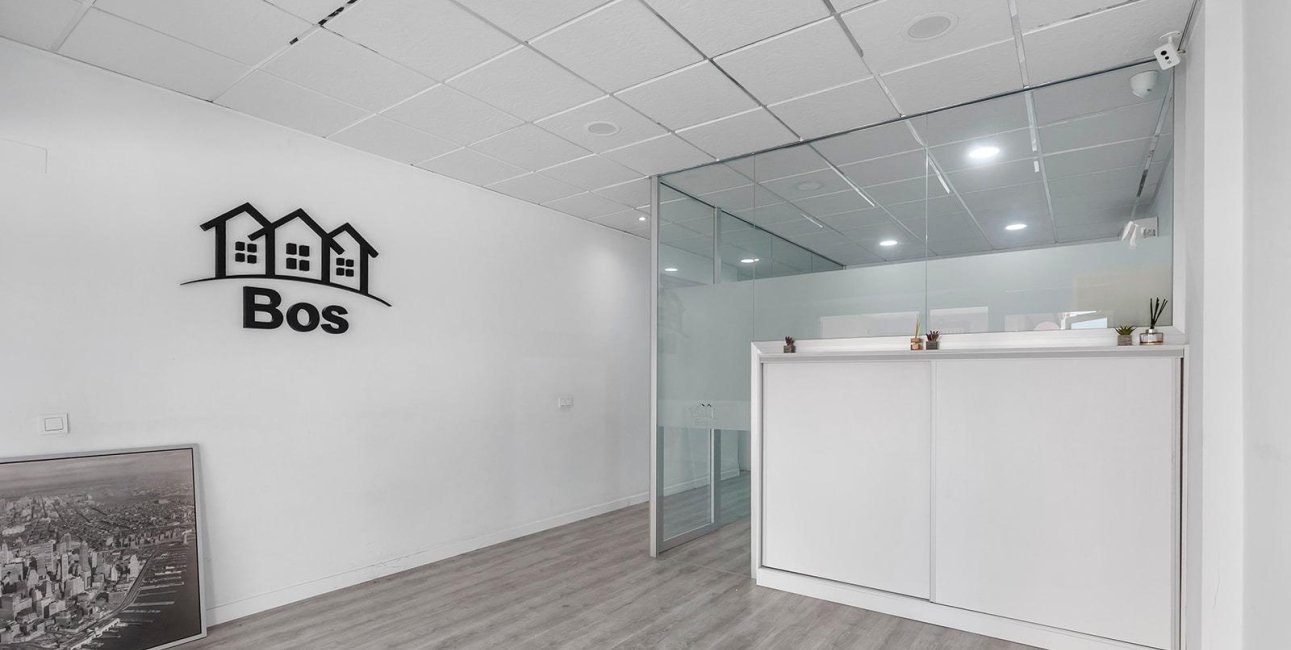 Rynek wtórny - Lokal handlowy -
Torrevieja - La Mata