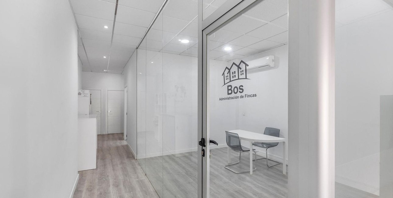 Rynek wtórny - Lokal handlowy -
Torrevieja - La Mata