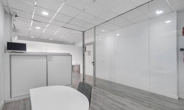 Rynek wtórny - Lokal handlowy -
Torrevieja - La Mata