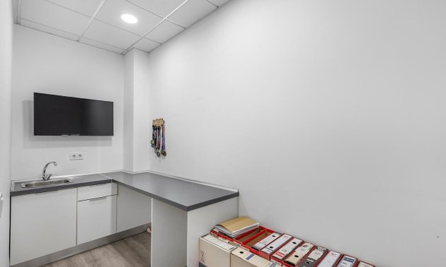 Rynek wtórny - Lokal handlowy -
Torrevieja - La Mata