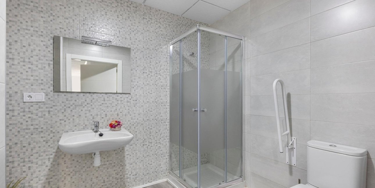 Rynek wtórny - Lokal handlowy -
Torrevieja - La Mata