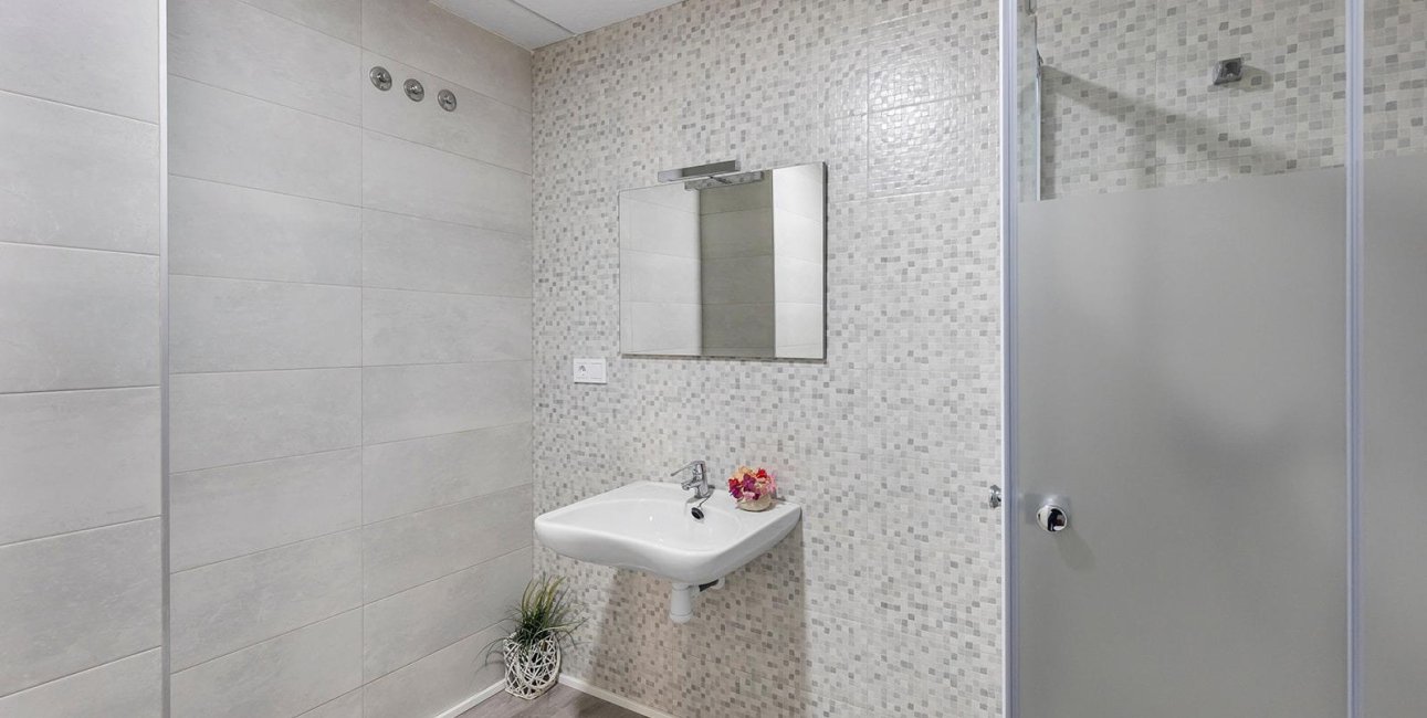 Rynek wtórny - Lokal handlowy -
Torrevieja - La Mata