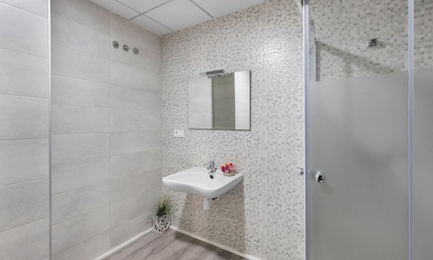 Rynek wtórny - Lokal handlowy -
Torrevieja - La Mata