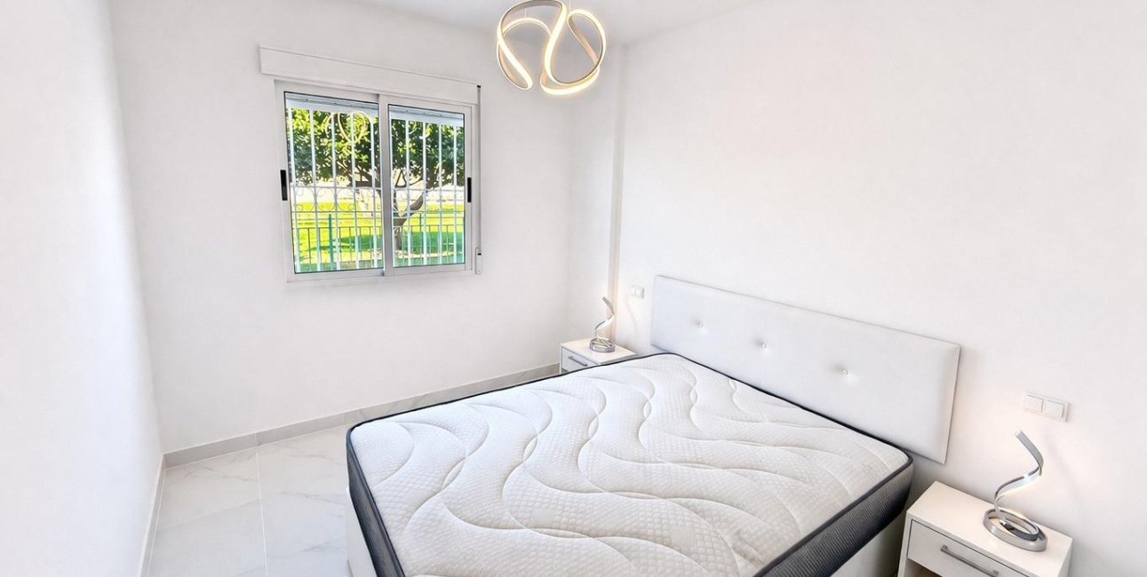 Rynek wtórny - Mieszkanie  -
Torrevieja - Parque de las Naciones