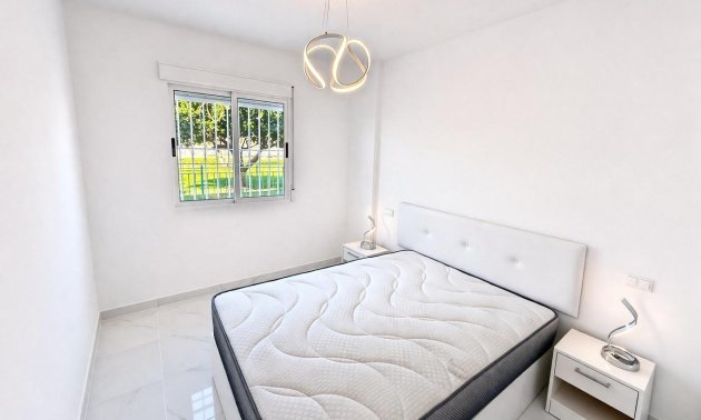 Rynek wtórny - Mieszkanie  -
Torrevieja - Parque de las Naciones