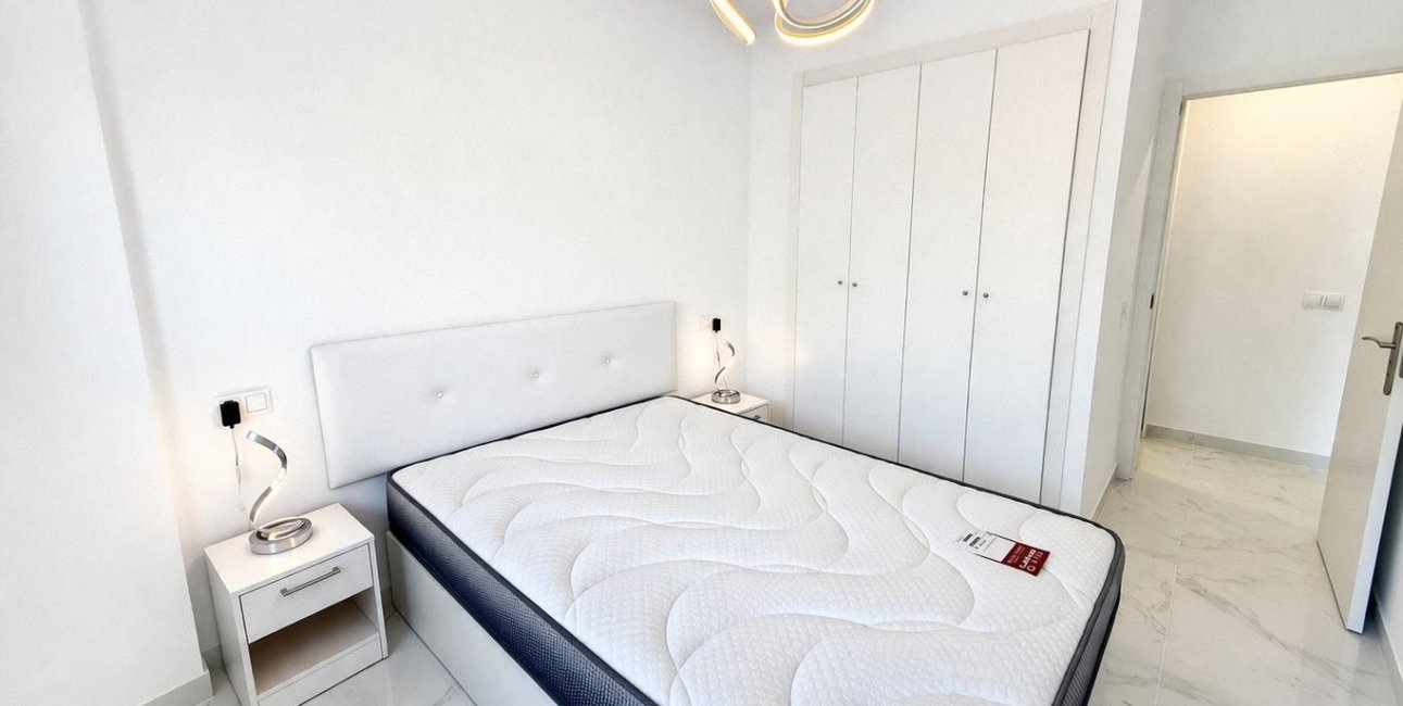 Rynek wtórny - Mieszkanie  -
Torrevieja - Parque de las Naciones