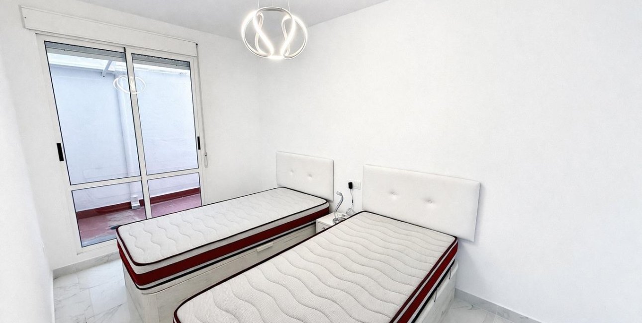 Rynek wtórny - Mieszkanie  -
Torrevieja - Parque de las Naciones