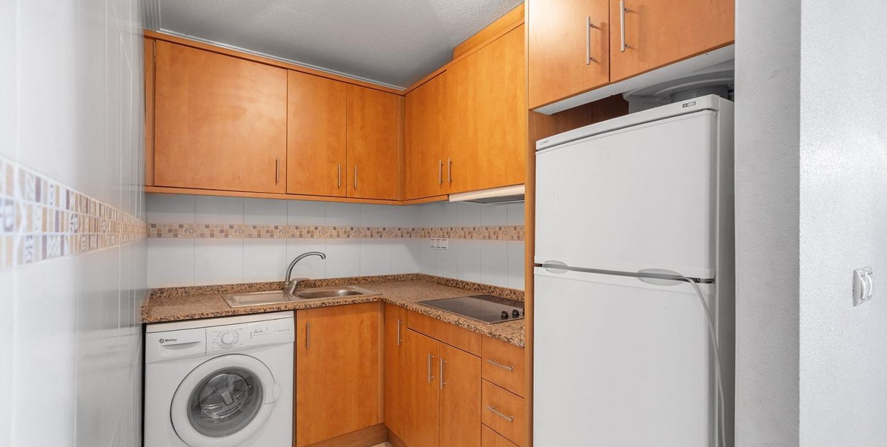 Resale - Apartment / flat -
Torrevieja - Centro