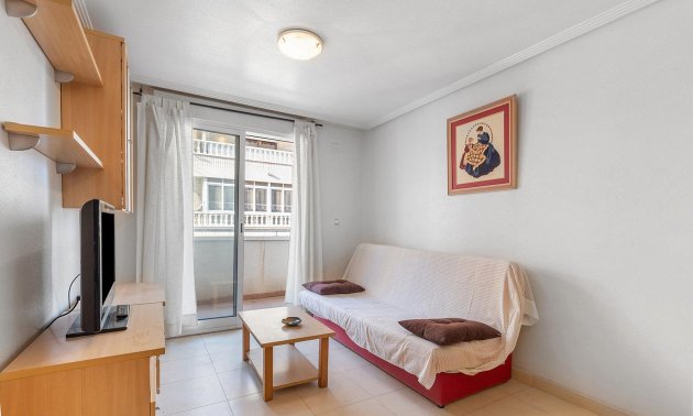 Resale - Apartment / flat -
Torrevieja - Centro