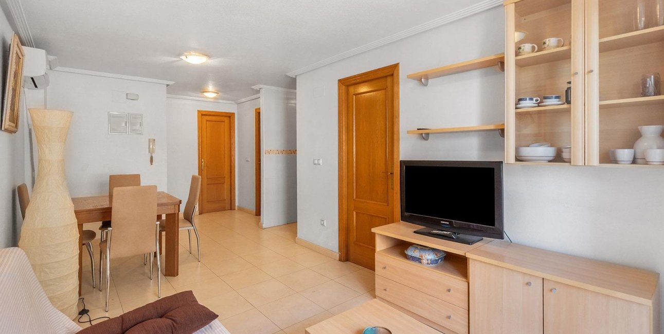 Resale - Apartment / flat -
Torrevieja - Centro