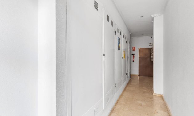 Resale - Apartment / flat -
Torrevieja - Centro