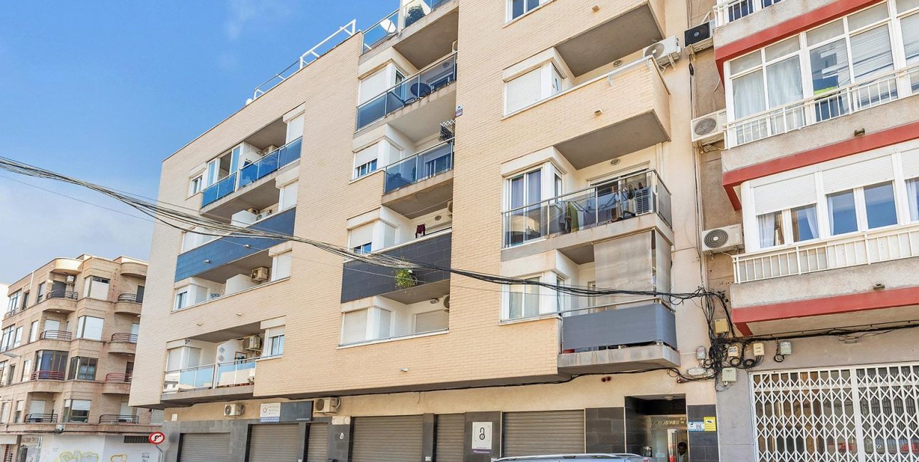 Resale - Apartment / flat -
Torrevieja - Centro
