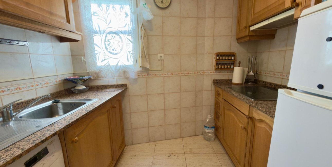 Resale - Apartment / flat -
Torrevieja - Torrevieja - Centre