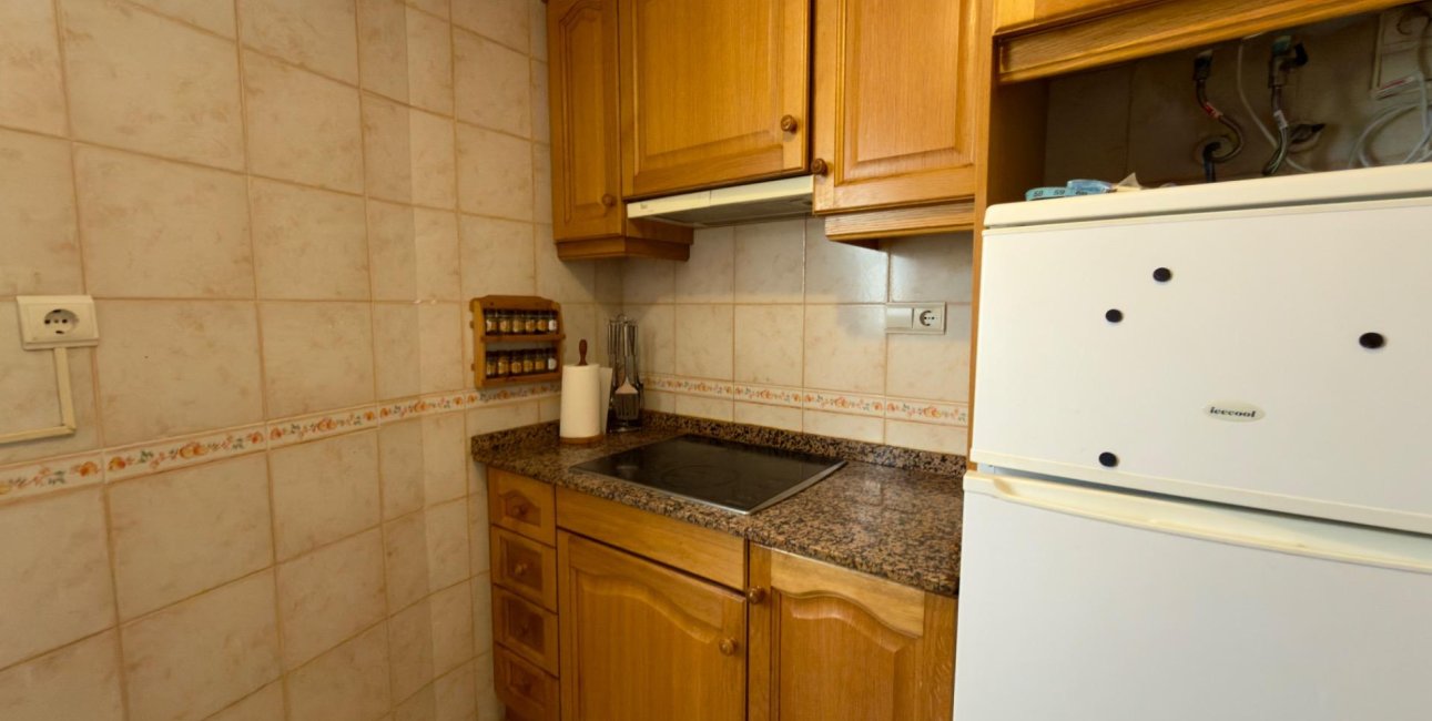 Resale - Apartment / flat -
Torrevieja - Torrevieja - Centre