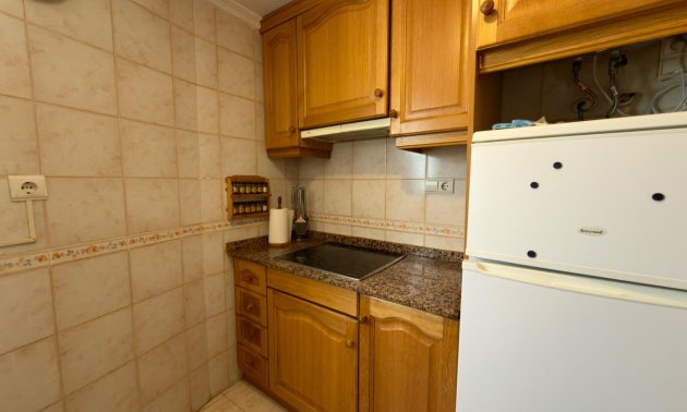 Resale - Apartment / flat -
Torrevieja - Torrevieja - Centre