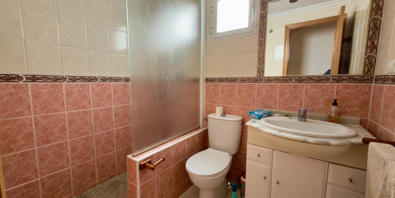 Resale - Apartment / flat -
Torrevieja - Torrevieja - Centre