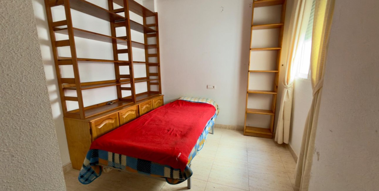 Resale - Apartment / flat -
Torrevieja - Torrevieja - Centre