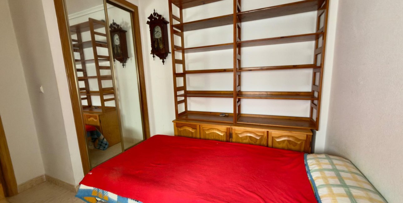 Resale - Apartment / flat -
Torrevieja - Torrevieja - Centre