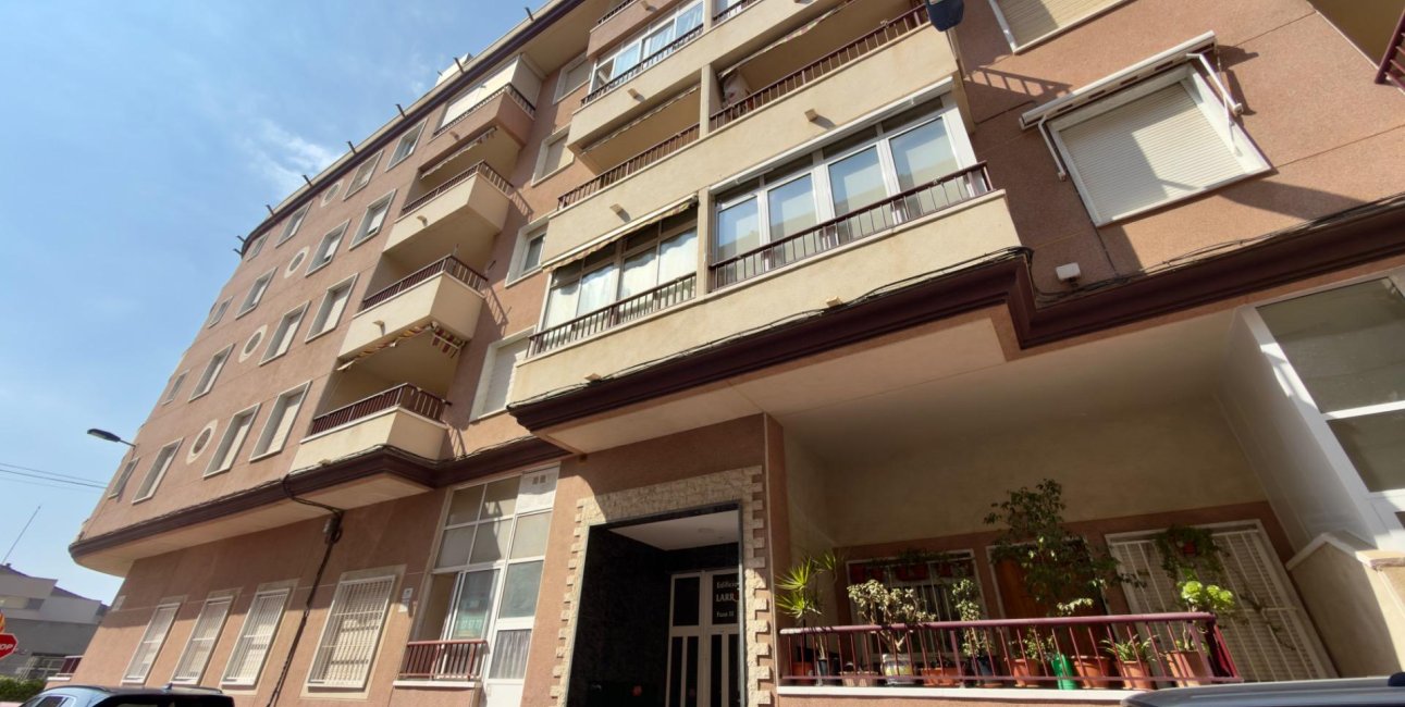 Resale - Apartment / flat -
Torrevieja - Torrevieja - Centre