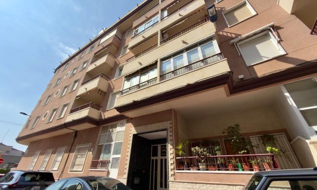 Resale - Apartment / flat -
Torrevieja - Torrevieja - Centre