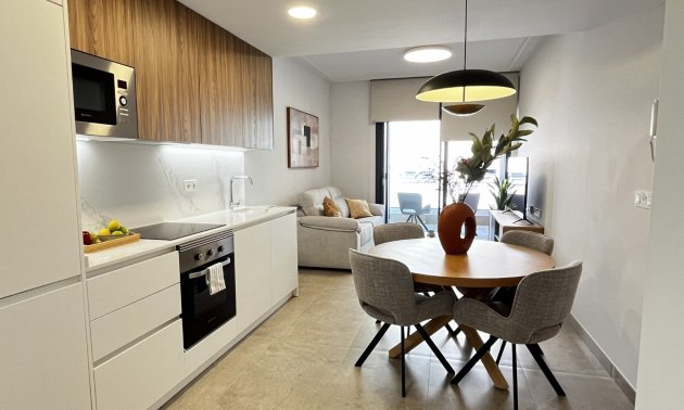 Resale - Apartment / flat -
Torrevieja - Playa de El Cura