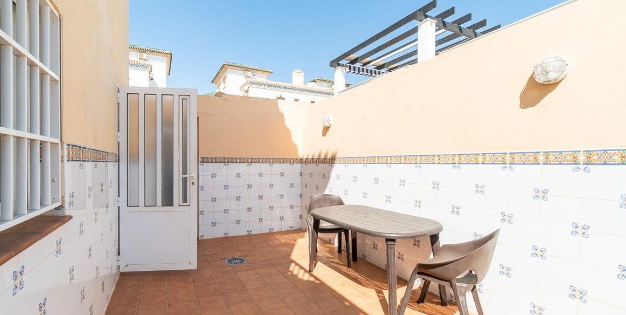 Resale - Villa -
Torrevieja - Cala de cabo cervera
