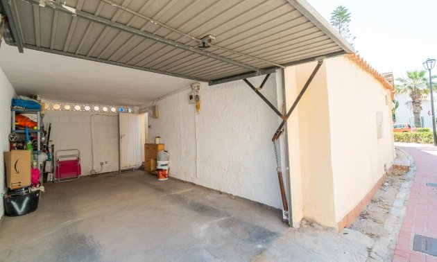 Resale - Villa -
Torrevieja - Cala de cabo cervera