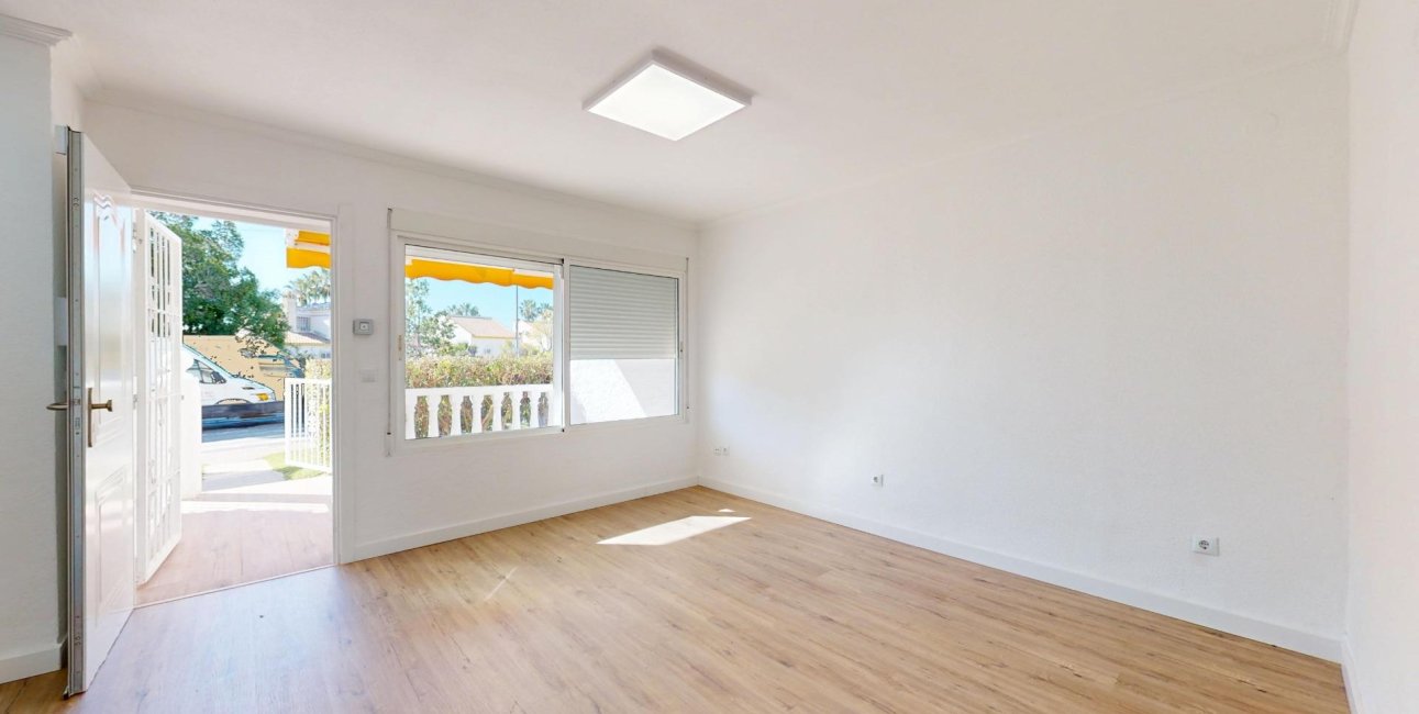 Rynek wtórny - Bungalowy -
Orihuela Costa - Villamartín-Las Filipinas