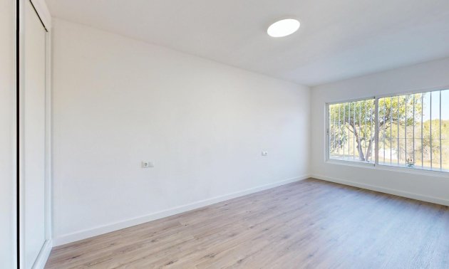 Rynek wtórny - Bungalowy -
Orihuela Costa - Villamartín-Las Filipinas